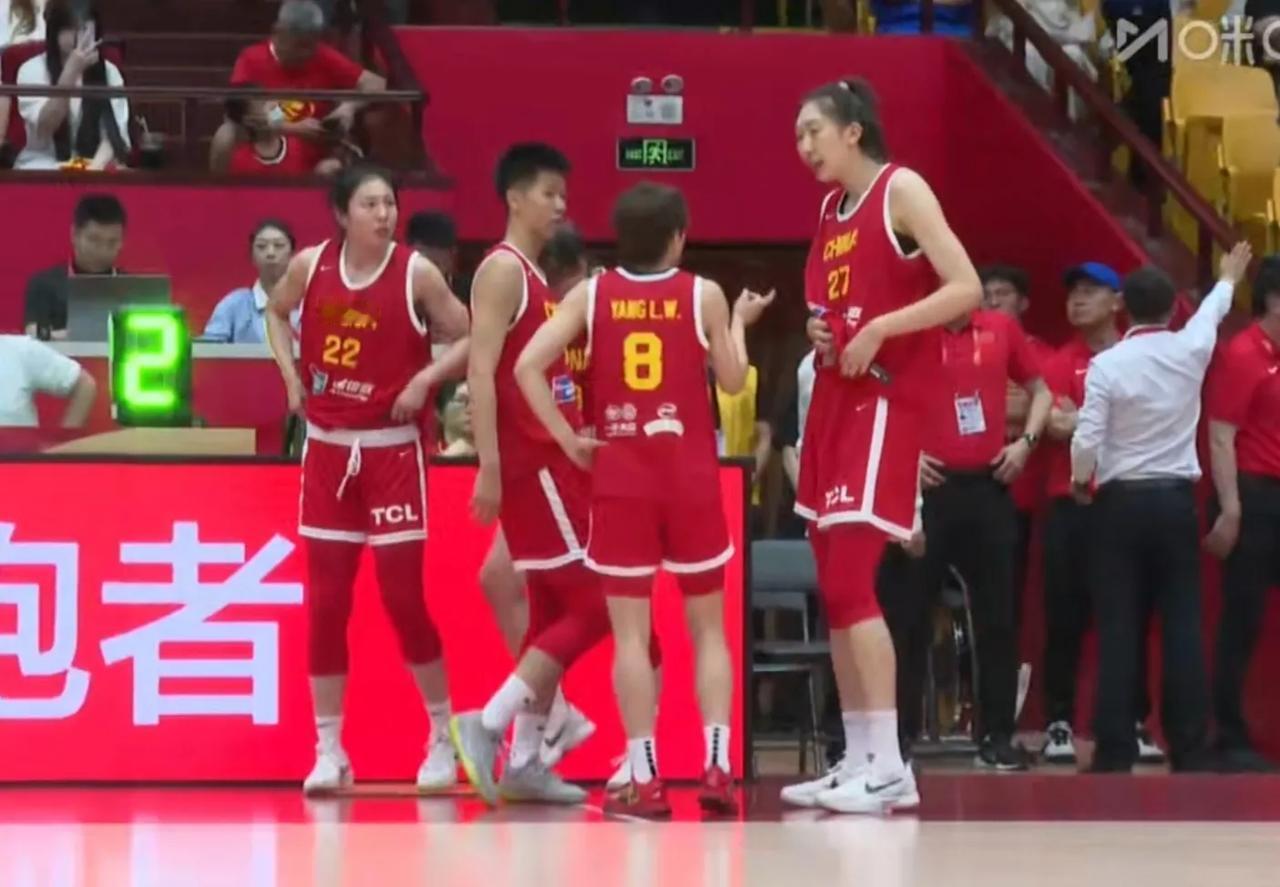 今夏中国女篮第二场热身赛刚刚结束，最终中国女篮124：57大胜波黑女篮。尽管波黑
