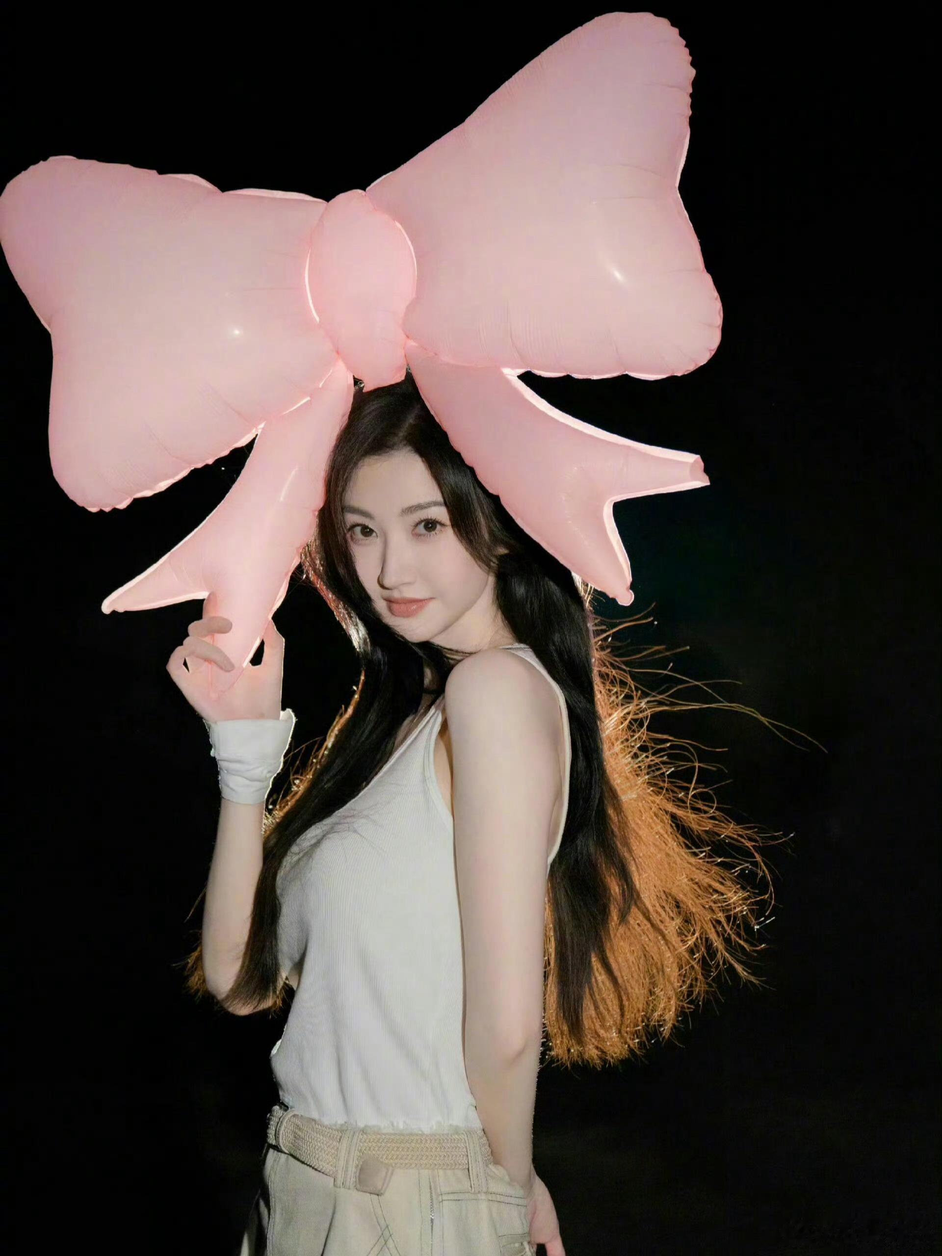 人间富贵花啊🌷​​​
