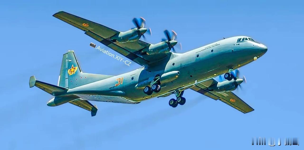 网传哈萨克斯坦空军在引进运-8之后，又瞄准了运-9E中型战术运输机（如图1所示，