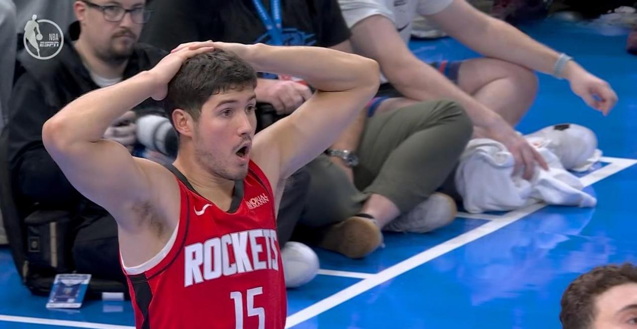 火箭新秀砍下16+6+3，为啥他上场球队反而输分？数据表上看，谢波德这场打得很