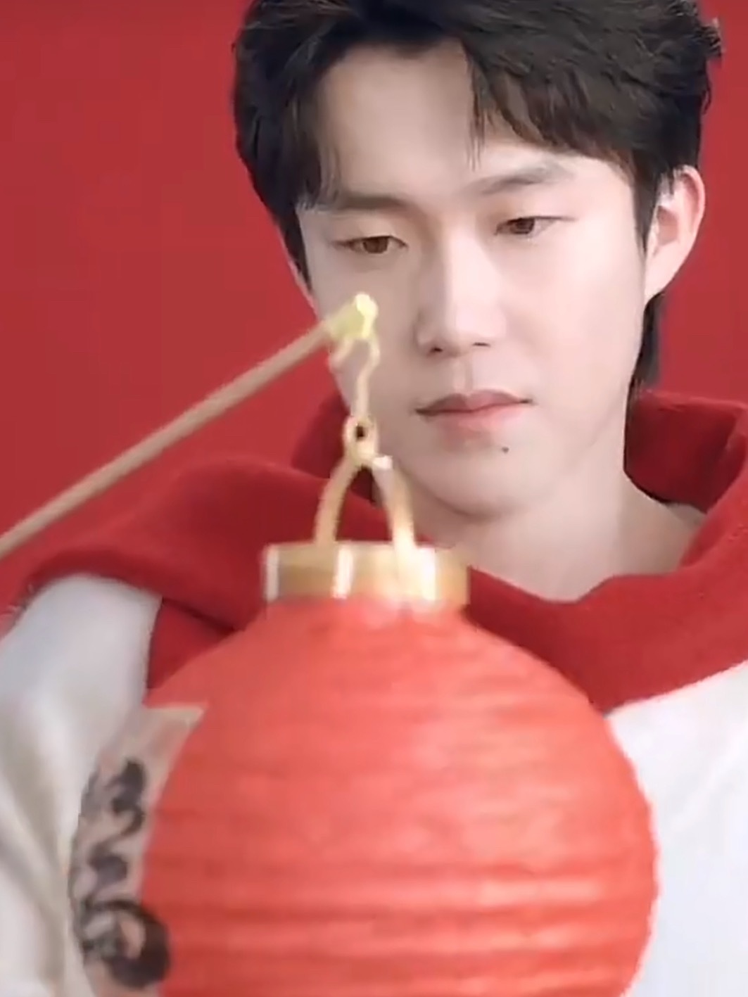 王楚钦喊你回家洗手吃饭王楚钦喊吃饭啦，赛场猛将秒变邻家哥哥，太治愈了！