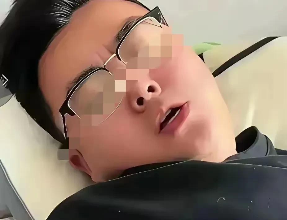 试问，哪个真正尊重丈夫的女人，会把丈夫贪吃贪睡的模样，放在大庭广众之下呢？难道