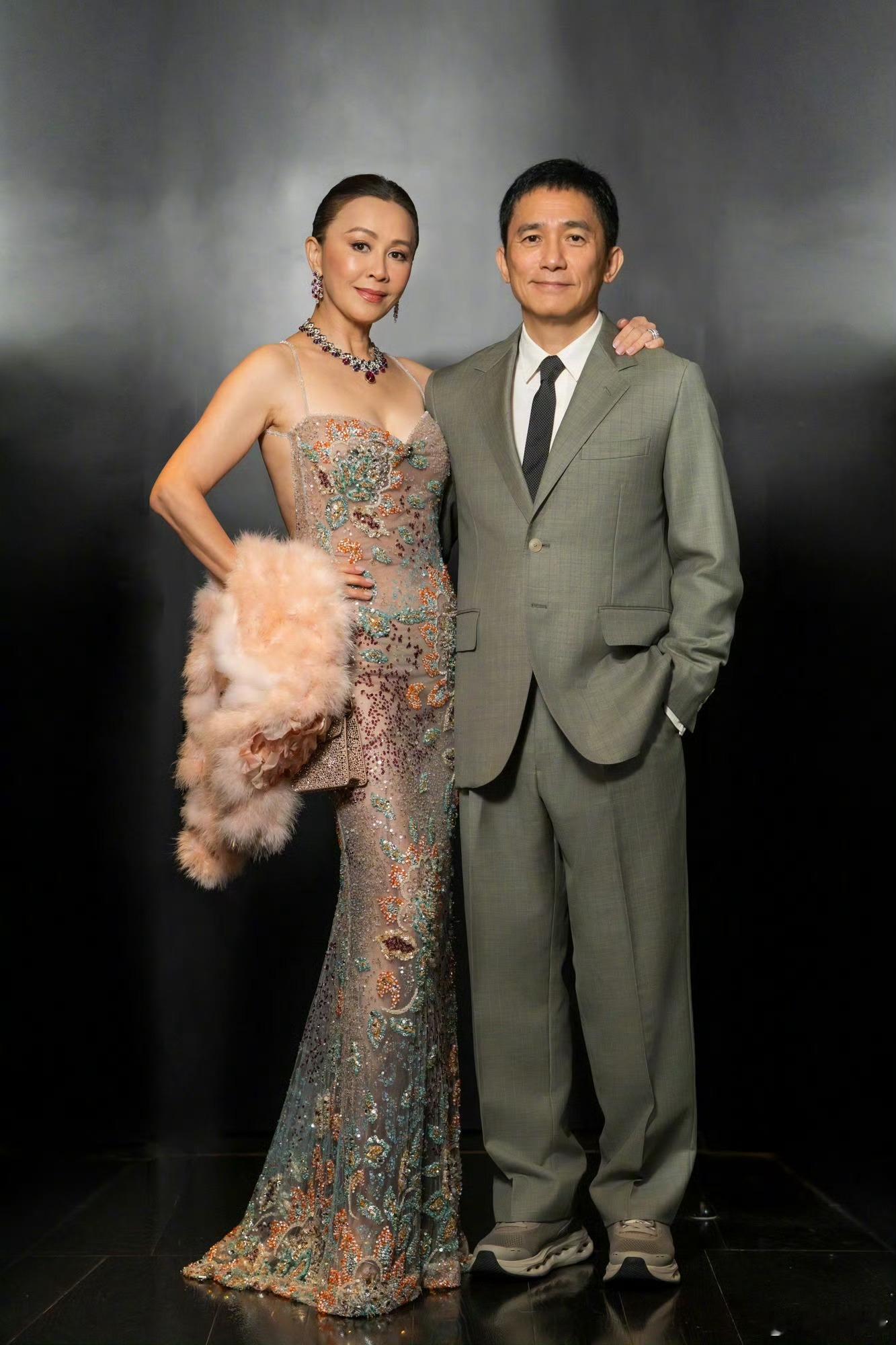 刘嘉玲｜第28届上海国际电影节宝格丽晚宴LV、Dior、CHANEL成衣顶奢