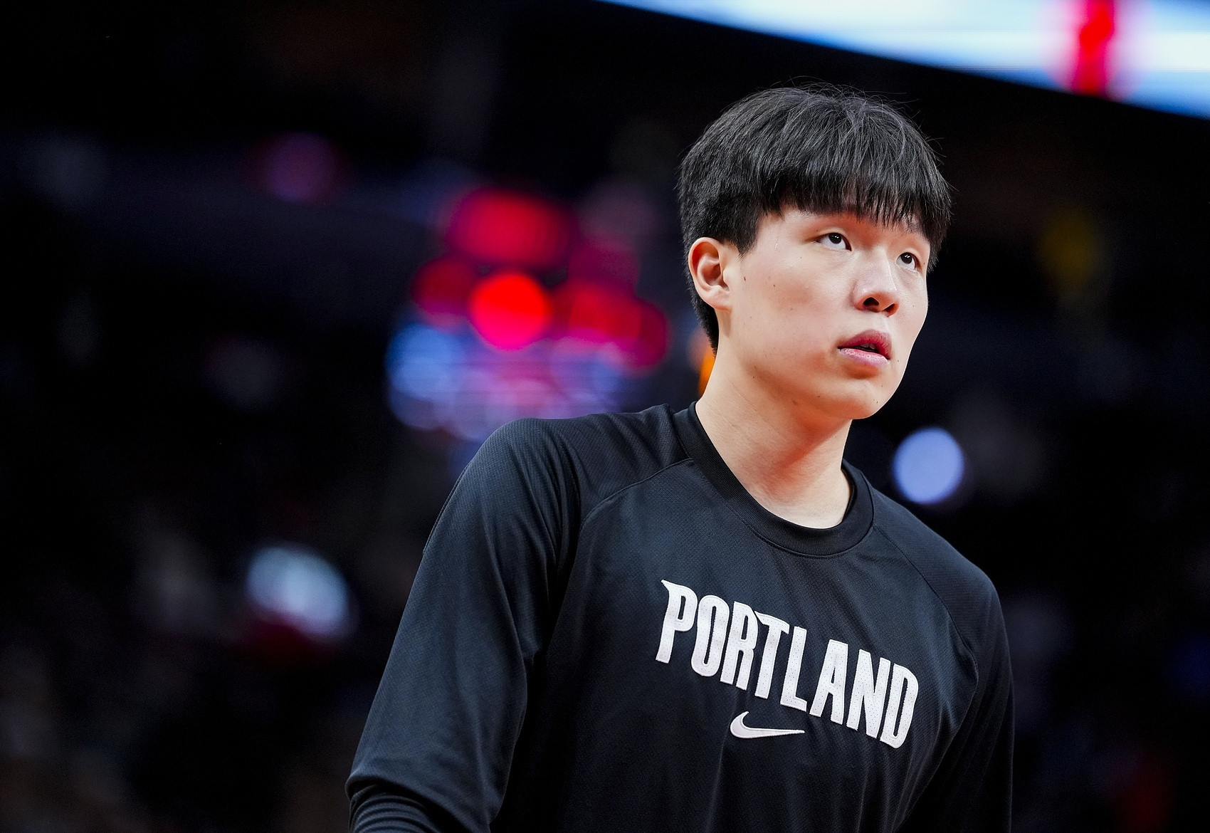 开拓者随队记者DwightJaynes在与球迷互动时谈到了杨瀚森。球迷：“我相