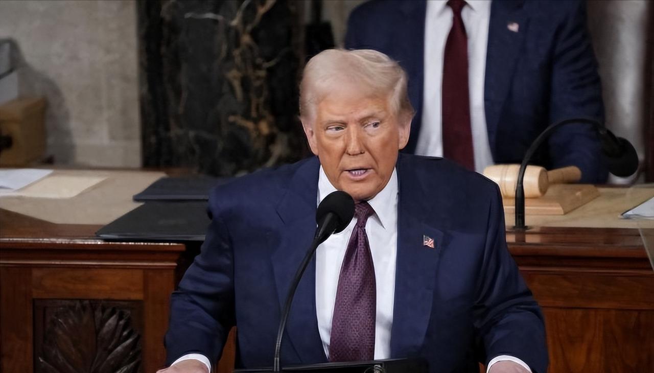 特朗普对华贸易战突然熄火，不是美国认输，是美国资本不乐意了！最关键的不是白宫嘴硬