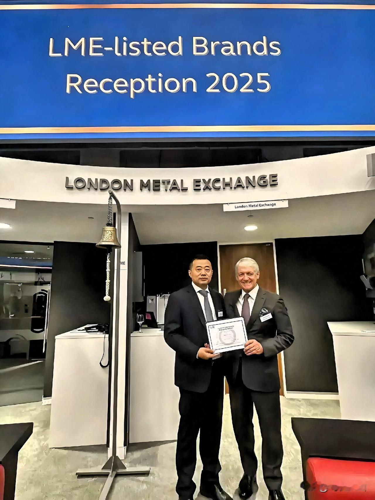 这次，英国难得火速为中国洗白“莫须有”污名美国众议院中国问题特别委员会近日