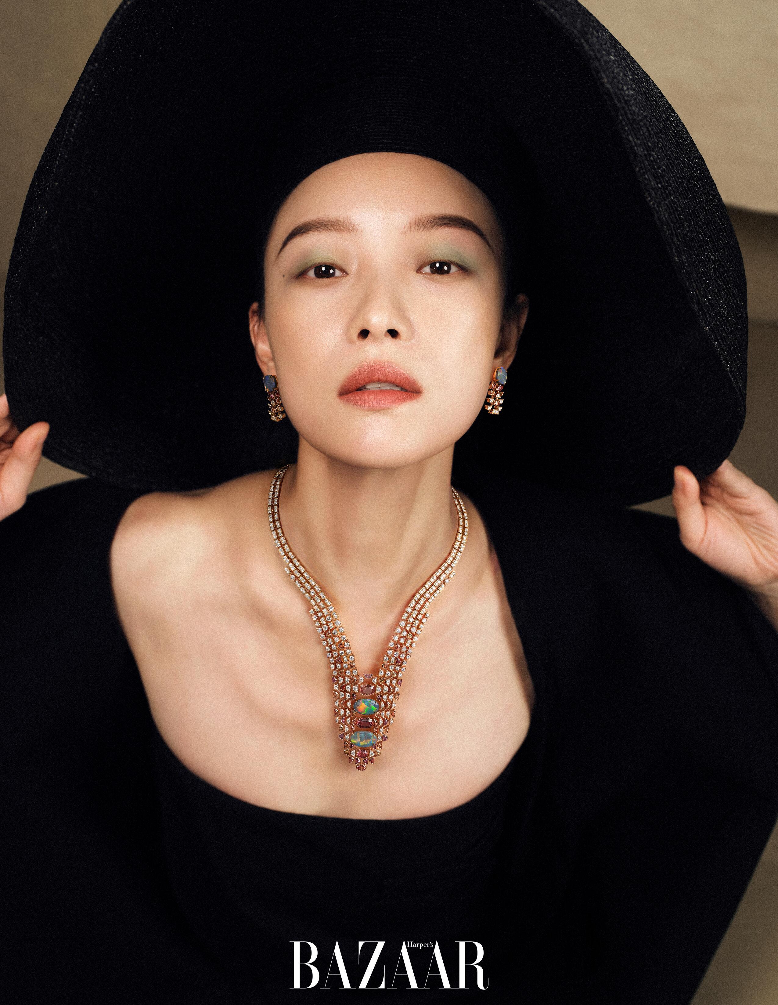 倪妮时尚芭莎十月刊封面倪妮时尚芭莎十月刊封面​​​