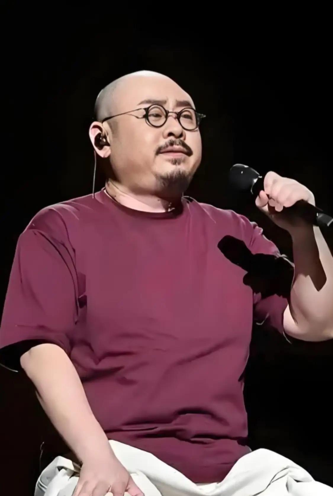 一个歌手的演唱会，能让整个省提前4个月像过年一样热闹？刀郎做到了。2025年10