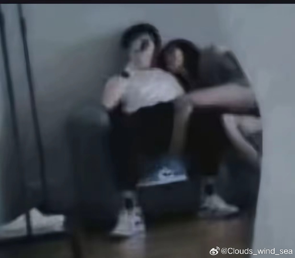 #王楚钦#有没有人解释一下这个图是杭州亚运会线下约的还是什么，这两个人分别是谁​