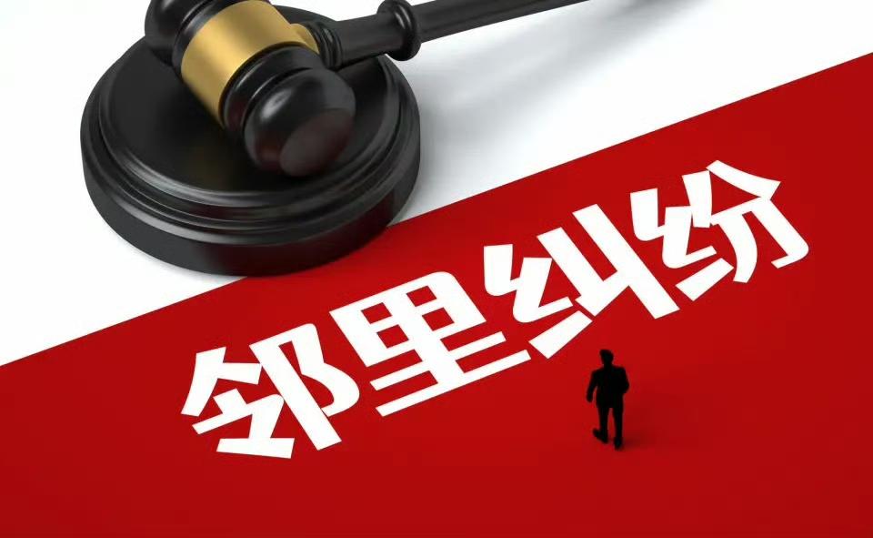 78岁老人与邻居互殴，第二天跑到人家门口上吊身亡。家属开口索赔46万，理由是“要