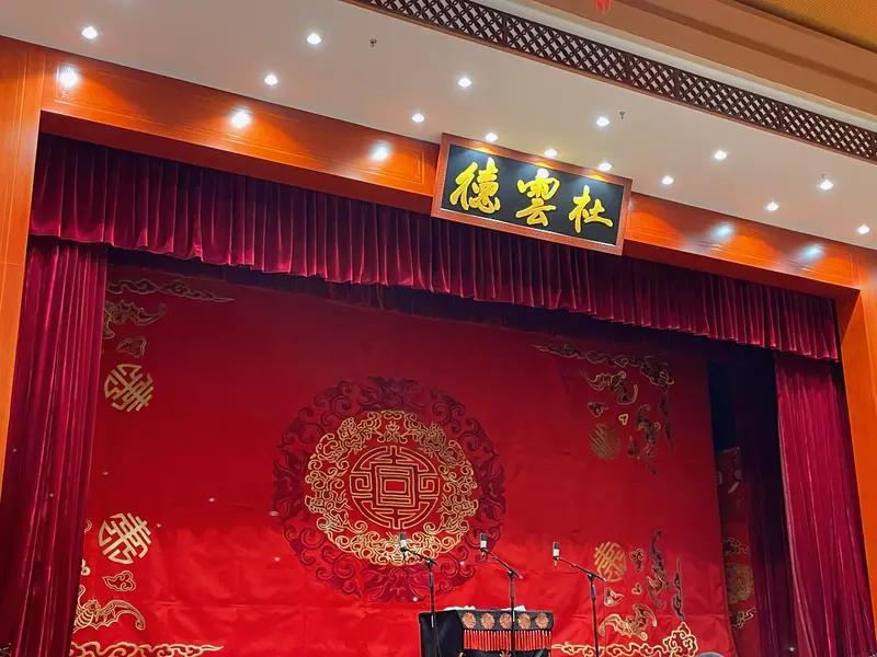 德云社上海开业封神！迟到名场面+门票秒空，南北相声双向奔赴太燃德云社这波热