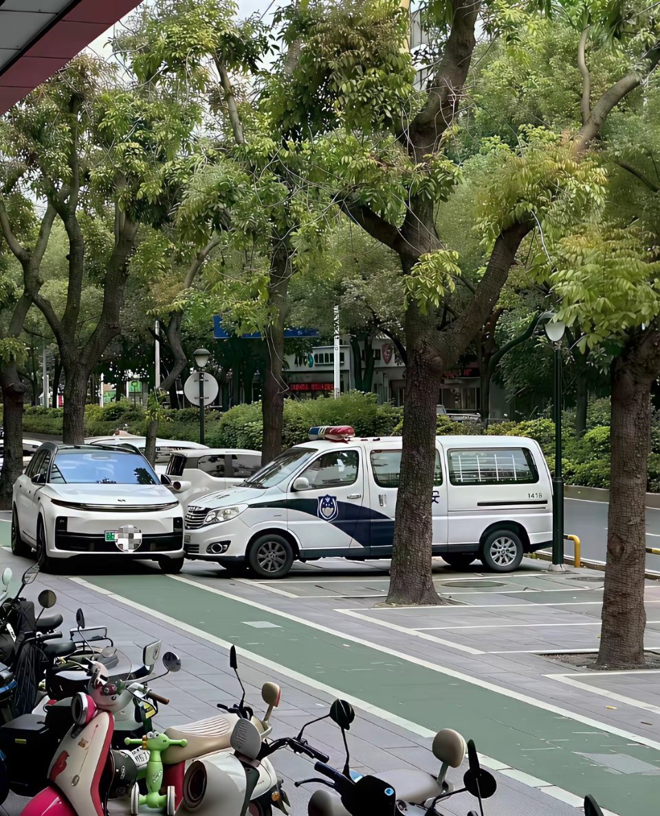 这口碑，叔叔都想报警了