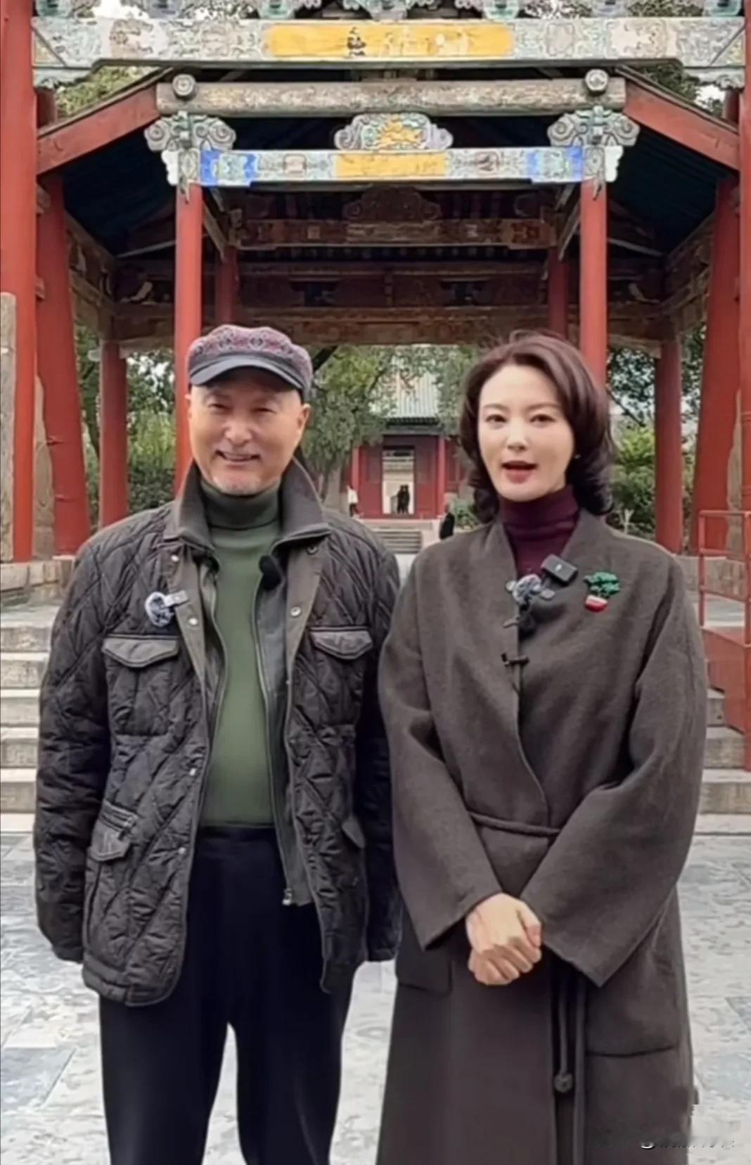 央视前主持人刘芳菲和陈佩斯老爷子现身山西运城，开启《芳菲的文明之旅》第二季！4