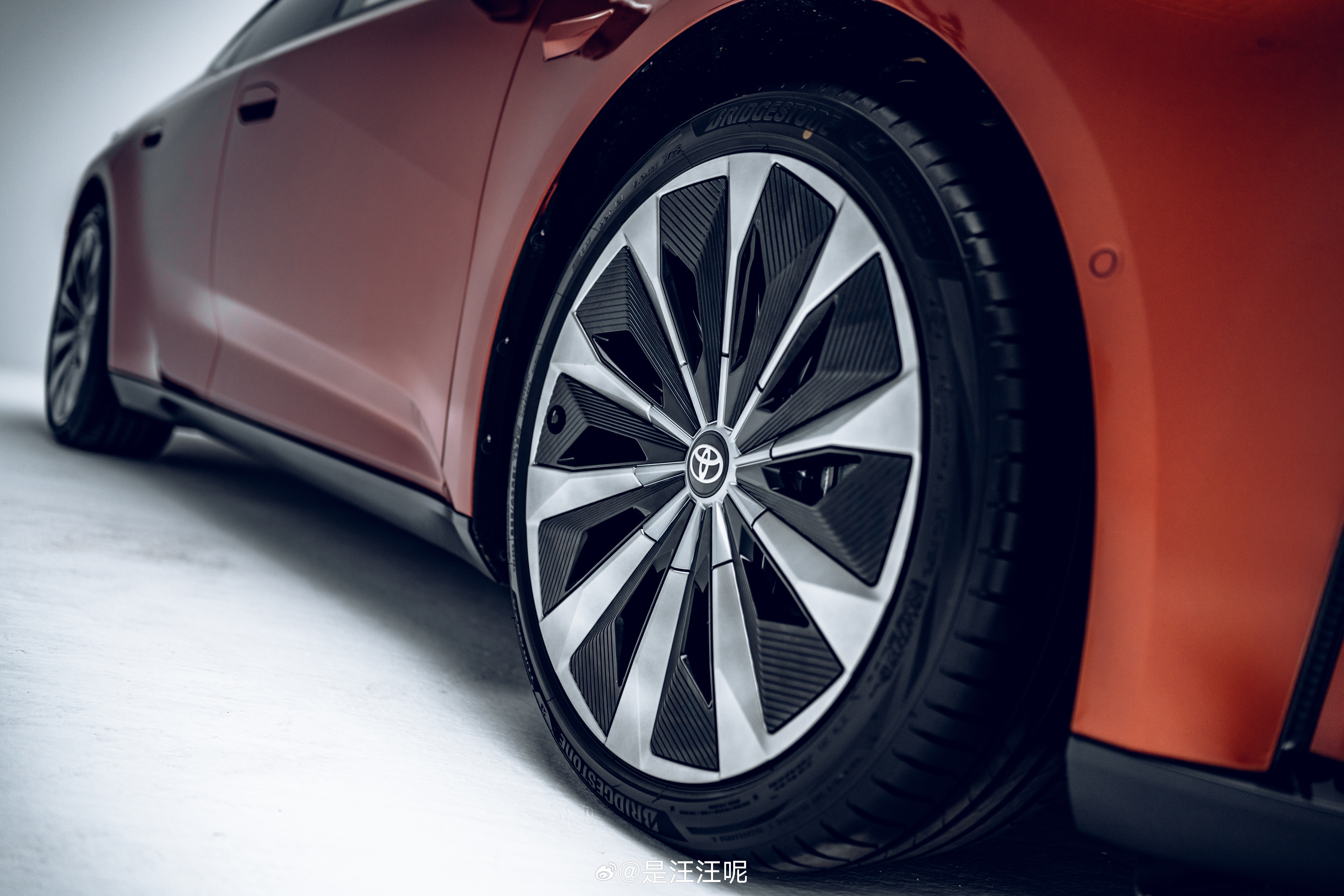 广汽丰田铂智7实车已经到店啦，感兴趣的可以直接去店里看车体验～3月5日开启预售，