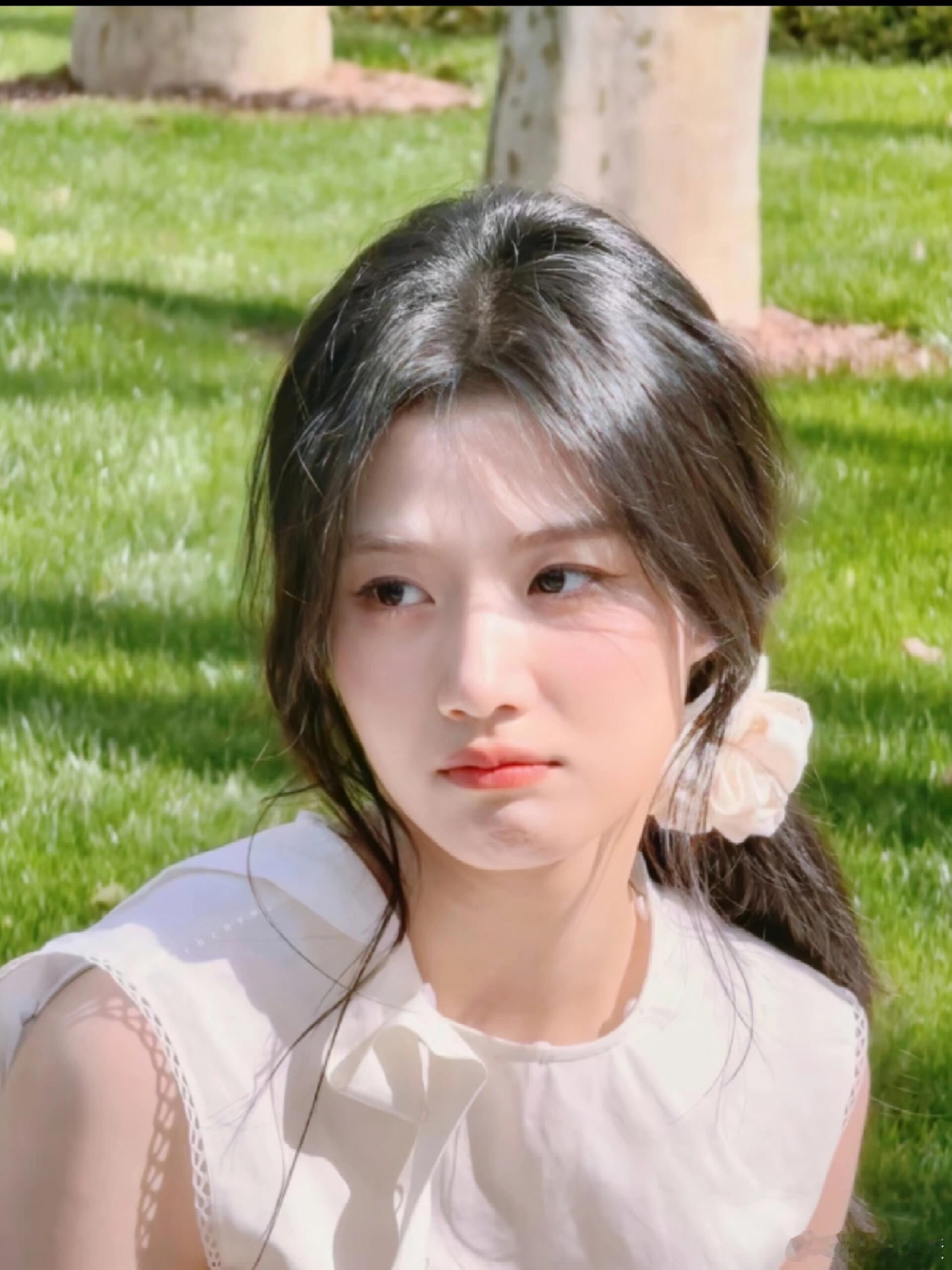 卢昱晓淡颜天菜，对她毫无抵抗力…淡颜美貌超大化卢昱晓｜​​​