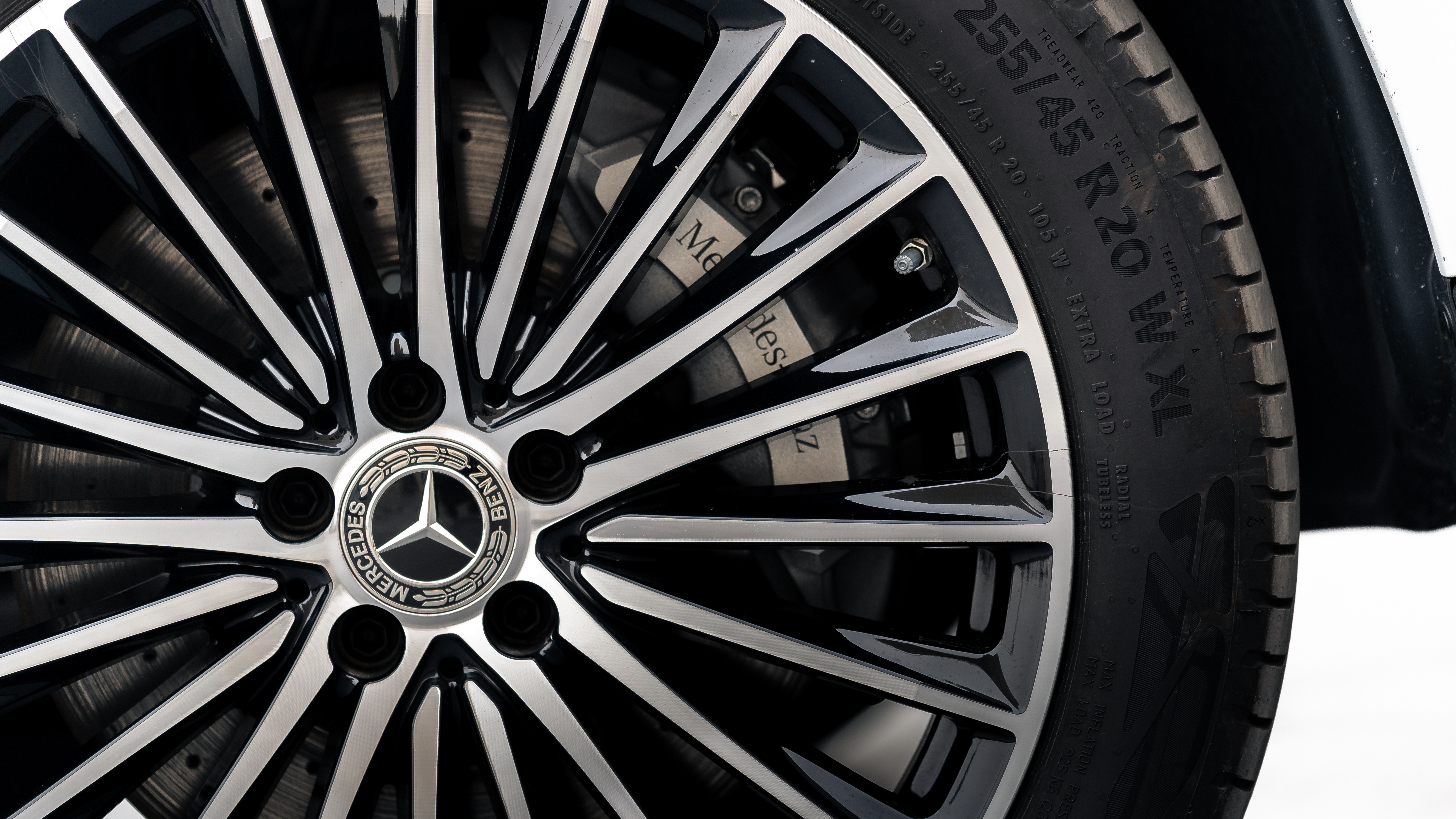 艺术院校毕业的奔驰GLCCoupe，各位冠军印象如何？欣哲频道奔驰奔驰glc级