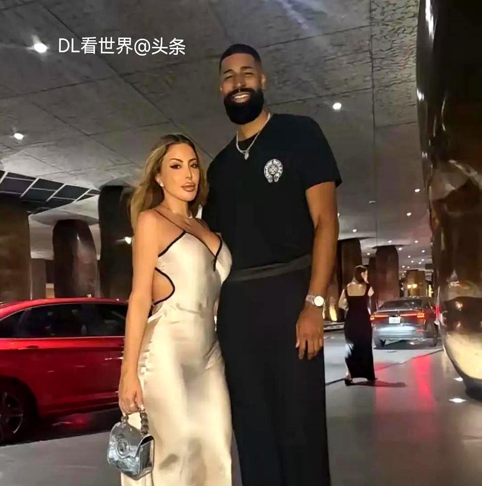 孩子们都劝我快下车吧，这段关系太丢人了。皮蓬前妻拉尔萨，对着镜头哭诉和乔丹