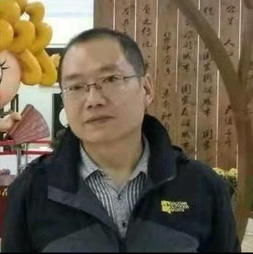 33岁的贾斯丁在深蹲杠下永远倒下，引起我的思考：到底是运动益寿还是静止延年？