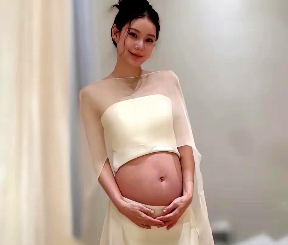 前夫撕破脸皮，当众骂她不会生娃，结果她扭头就给汪小菲生了个大胖小子。你还记