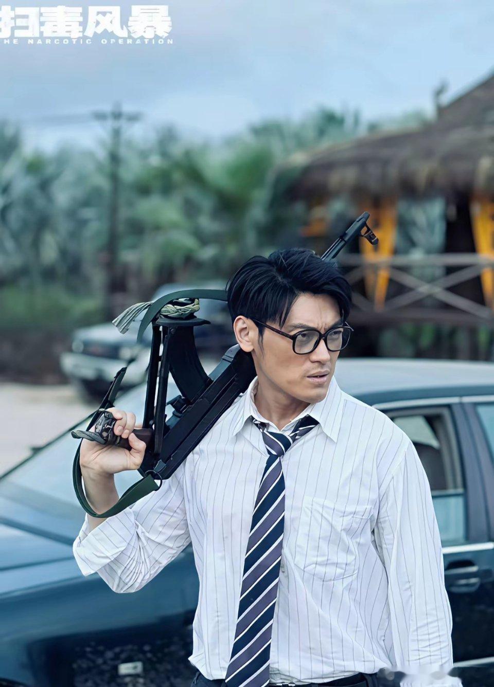 《交锋》，就演金池中这演员，我说看着咋那么眼熟，他不就是在《扫毒风暴》里演三宝的