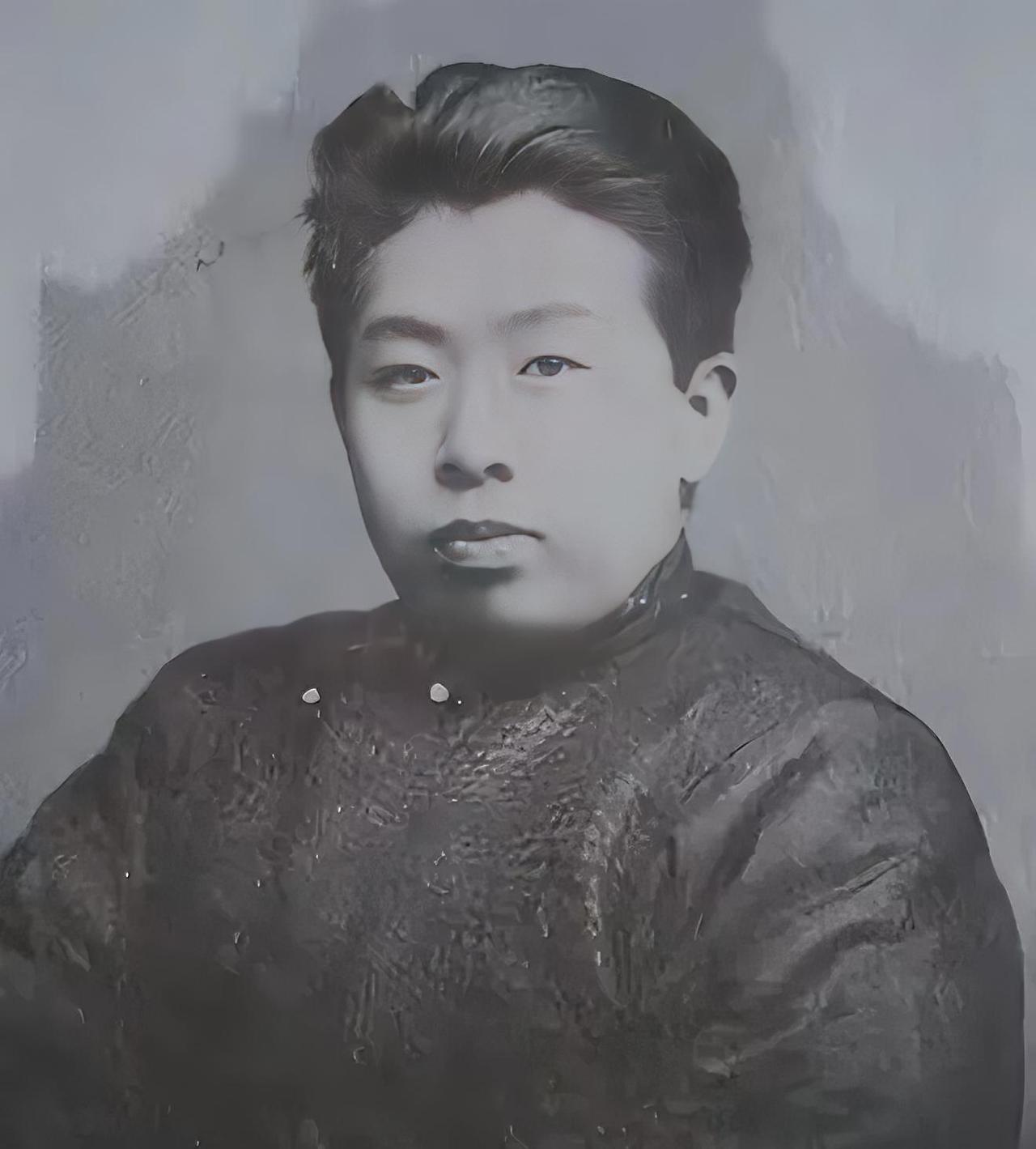 张作霖最不待见的儿子，6岁被赶去角落吃饭，17岁被扔去日本“送死”。父亲到死没正