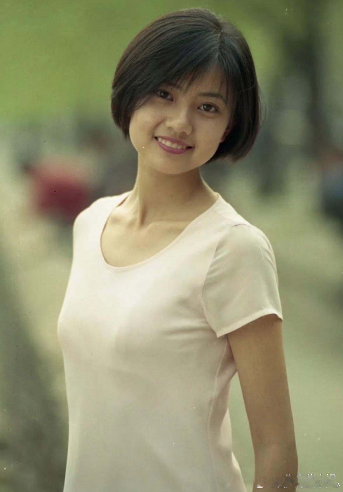 高圆圆这还真是天身丽质啊！