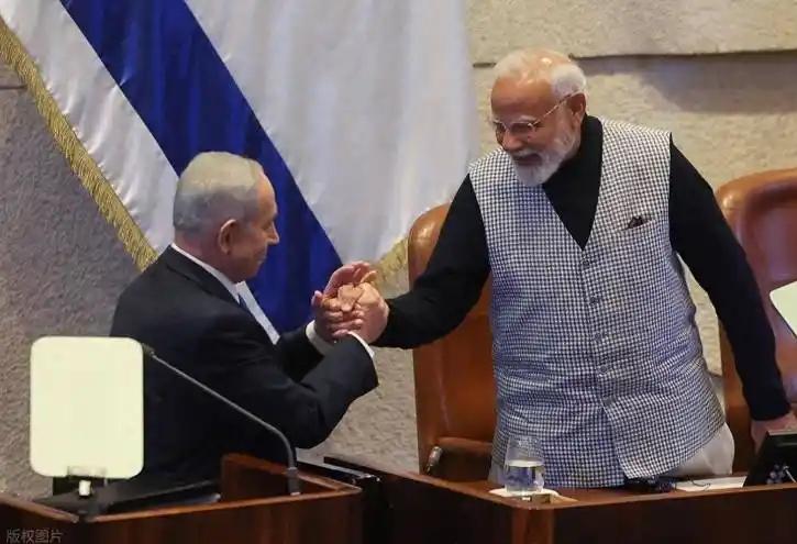 印度为什么明目张胆力挺以色列？最近中东焦点不断，大家发现没有：印度这次是公