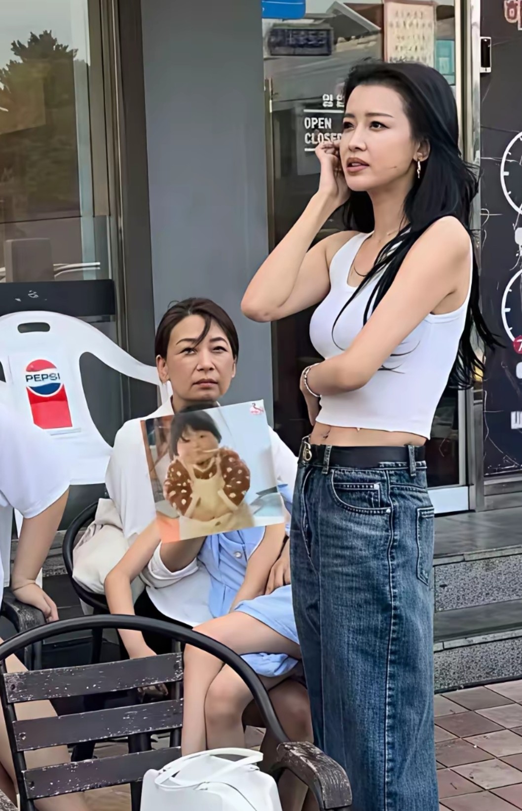 天呐！私下见到的孙怡，竟然和普通人一样，就是比普通人多了些气质，但是也没太大