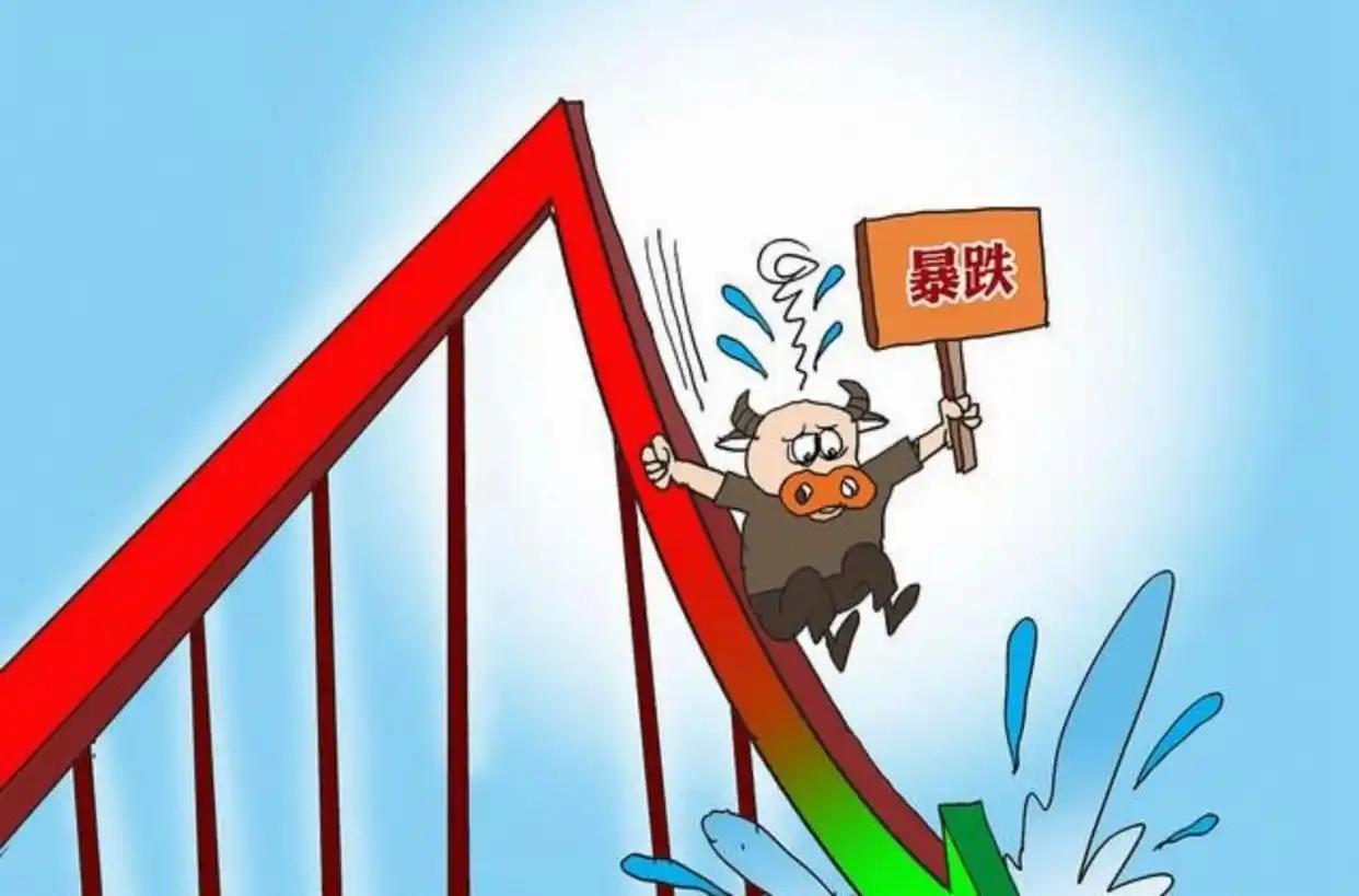 今天这走势，算是彻底把节前还抱有一丝幻想的人给浇透了。沪指终究没能守住3900点