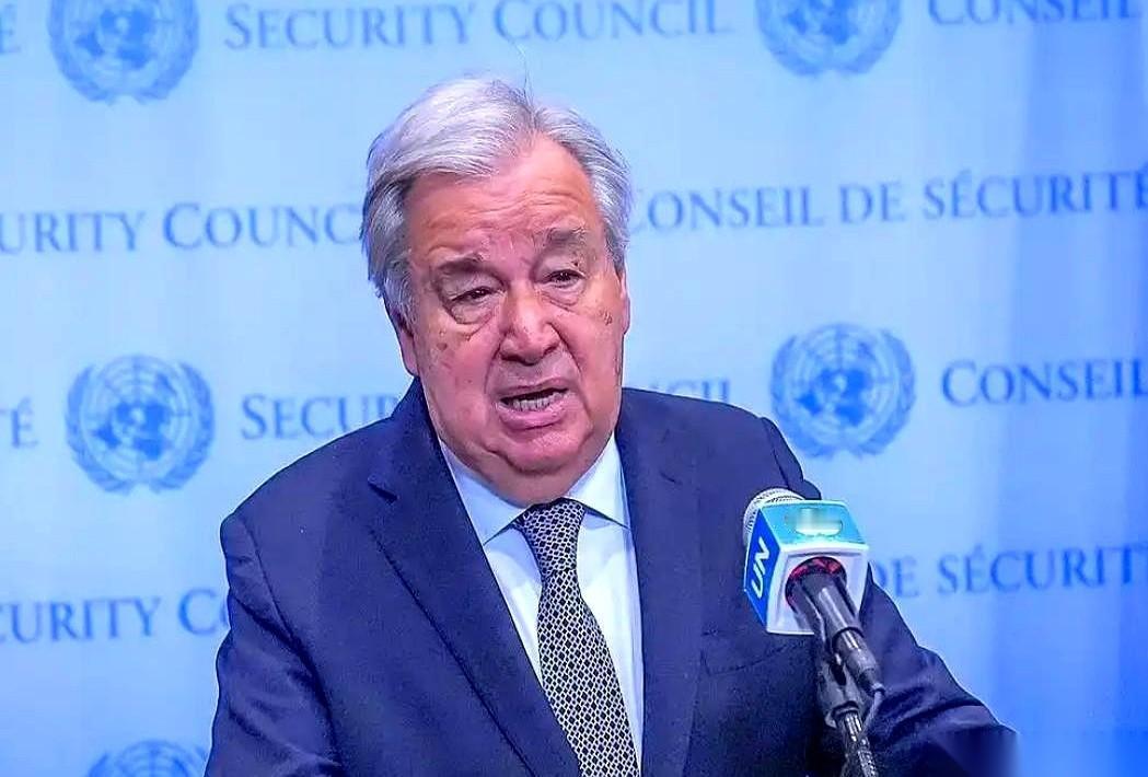 我跟你说，这事儿就离谱。一口气，退了66个“群”。注意，是一口气。联合国秘书