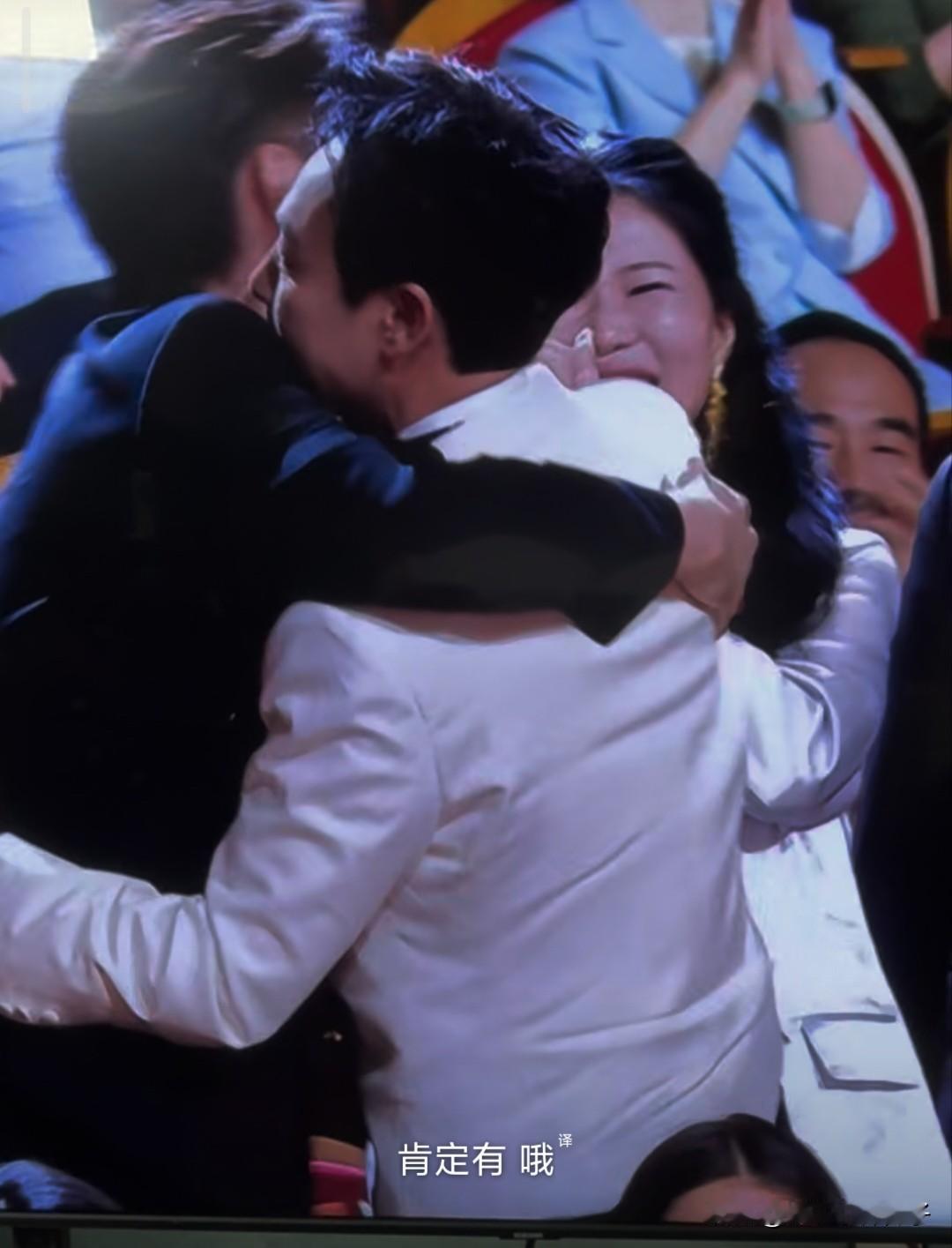 张颂文，双喜临门！6月20日，上海国际电影节颁奖典礼，演员张颂文凭借在电影《纸