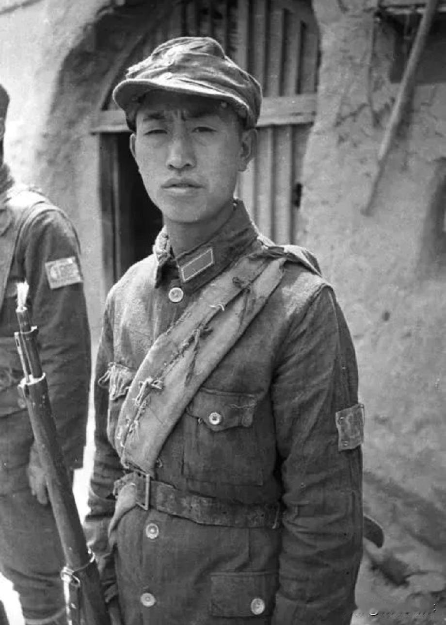 1938年，八路军破坏京汉铁路三个月毫无进展，连长正发愁时，一小兵毛遂自荐：