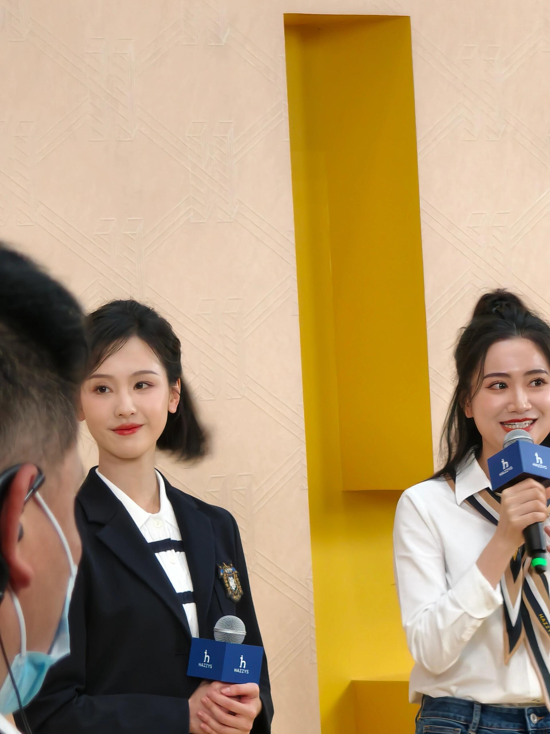 陈都灵🐰陈都灵白幼薇这场活动她说：“成为女性，不用去纠结自己究竟是花还是山，