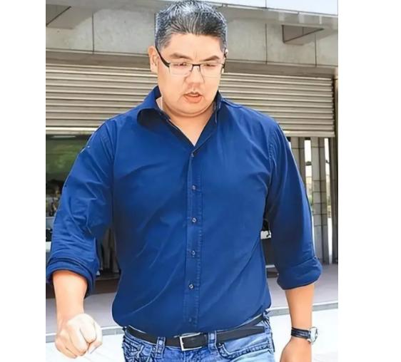 “亲美友日和中”这六个字往耳朵里一钻，谁听了不膈应？难怪连胜文当场就拍案离席，