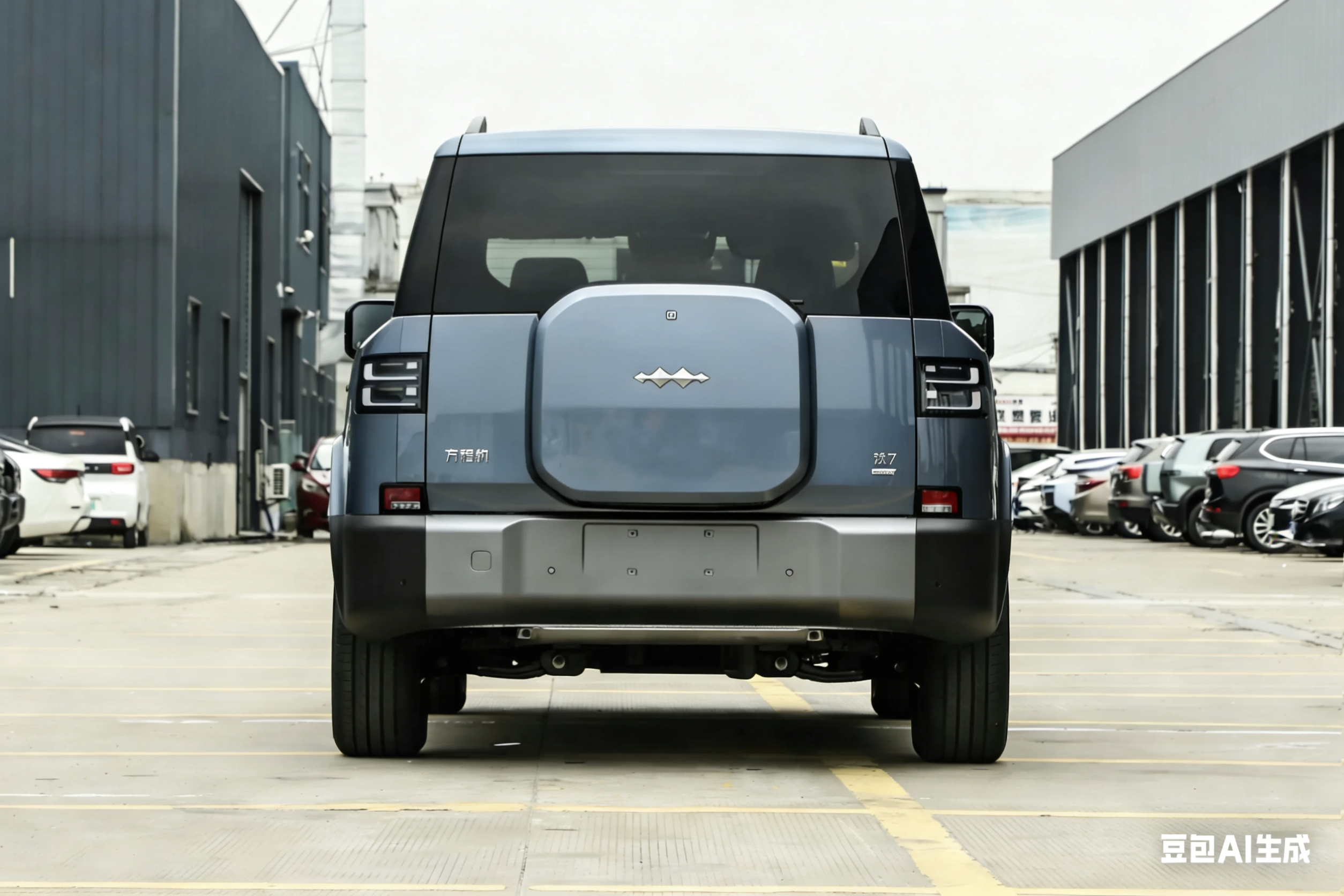 方程豹“钛7”尾部如果改成这样？会不会更好看一点！一直觉得钛7尾部的黑色