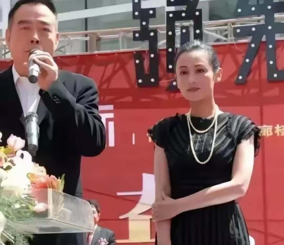 58岁陈红竟然没怎么变样还是漂亮的自然，这人是不会老的吗​​​
