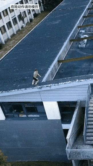 阎王：何人敲门我看看！！