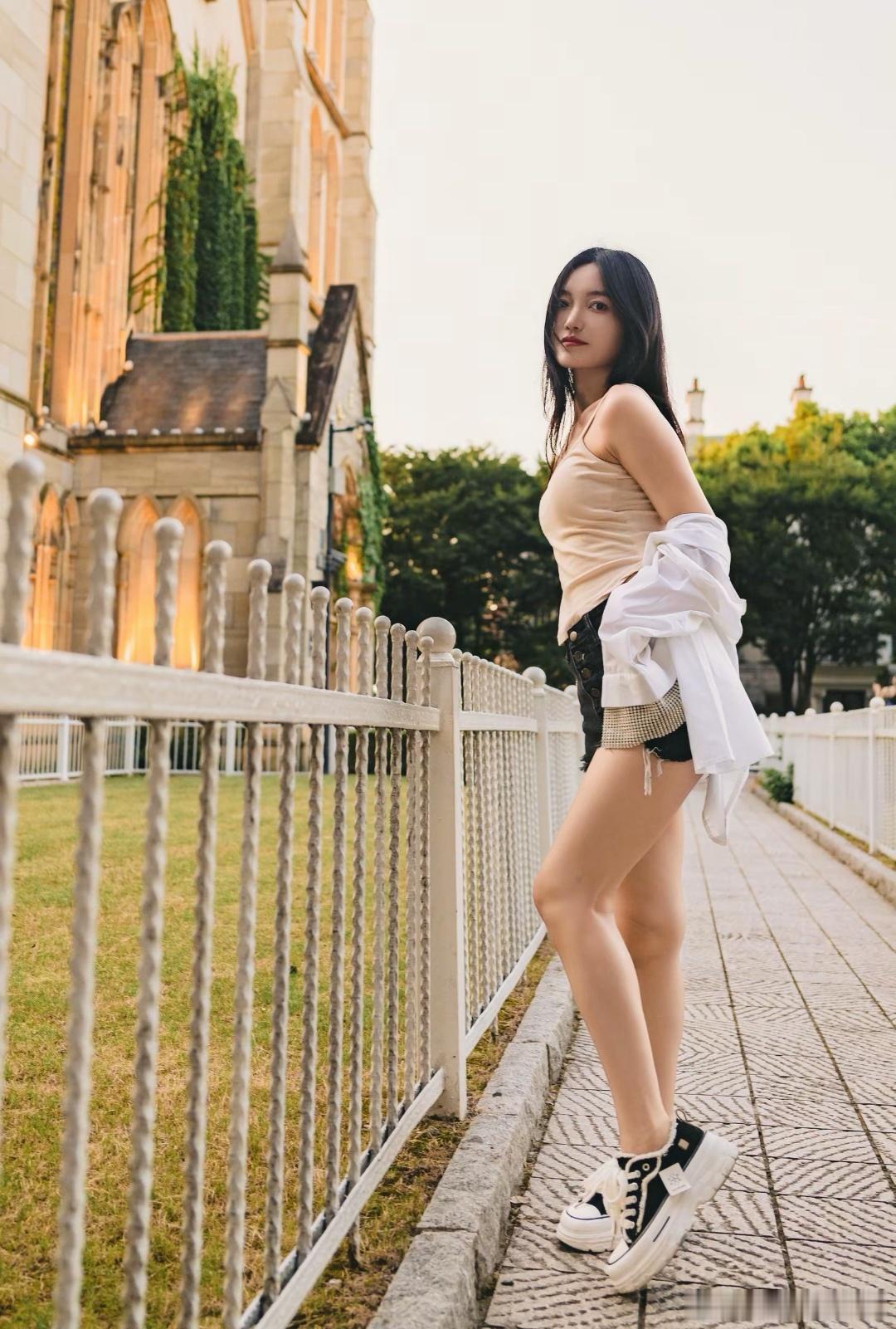 OOTD颜控正义日记的红包美女