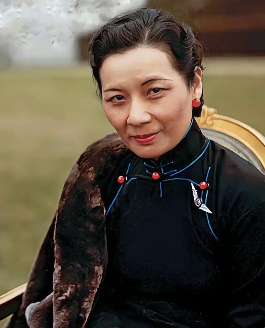 美国“斩杀线”有多狠？先吞财产再斩人，中国人早被上了一课23年160万新移