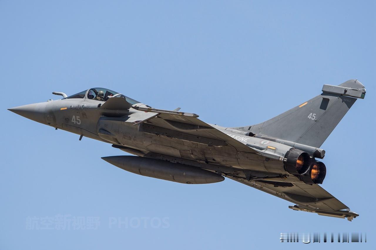 越南这是要拆俄罗斯的台？法国媒体刚爆了个大料。2026年2月5日，法国《快报》