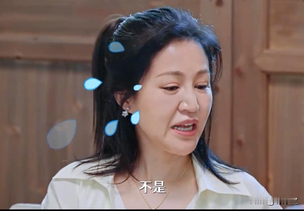 网友：这么宠着，还这么显老？鲍蕾一辈子没做过饭脸上没有一处永葆青春49岁这