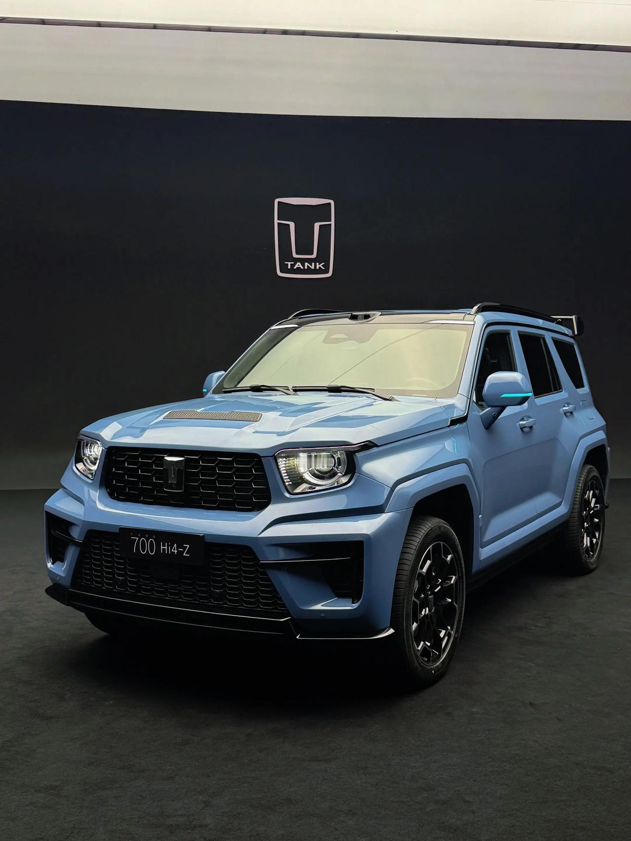 说句实在的，国产硬派车能走到今天，真的让人挺感慨的。新坦克700看着确实很有诚意