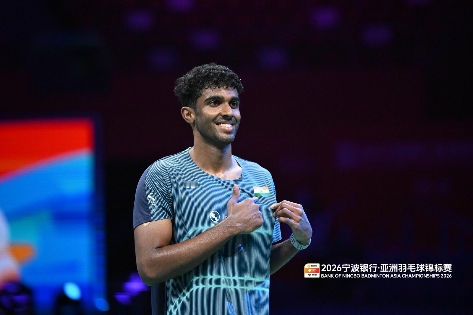 【阿尤什赛后采访：坚信自己能做到这些期待决赛对阵石宇奇】Q：战胜世界排名第一的