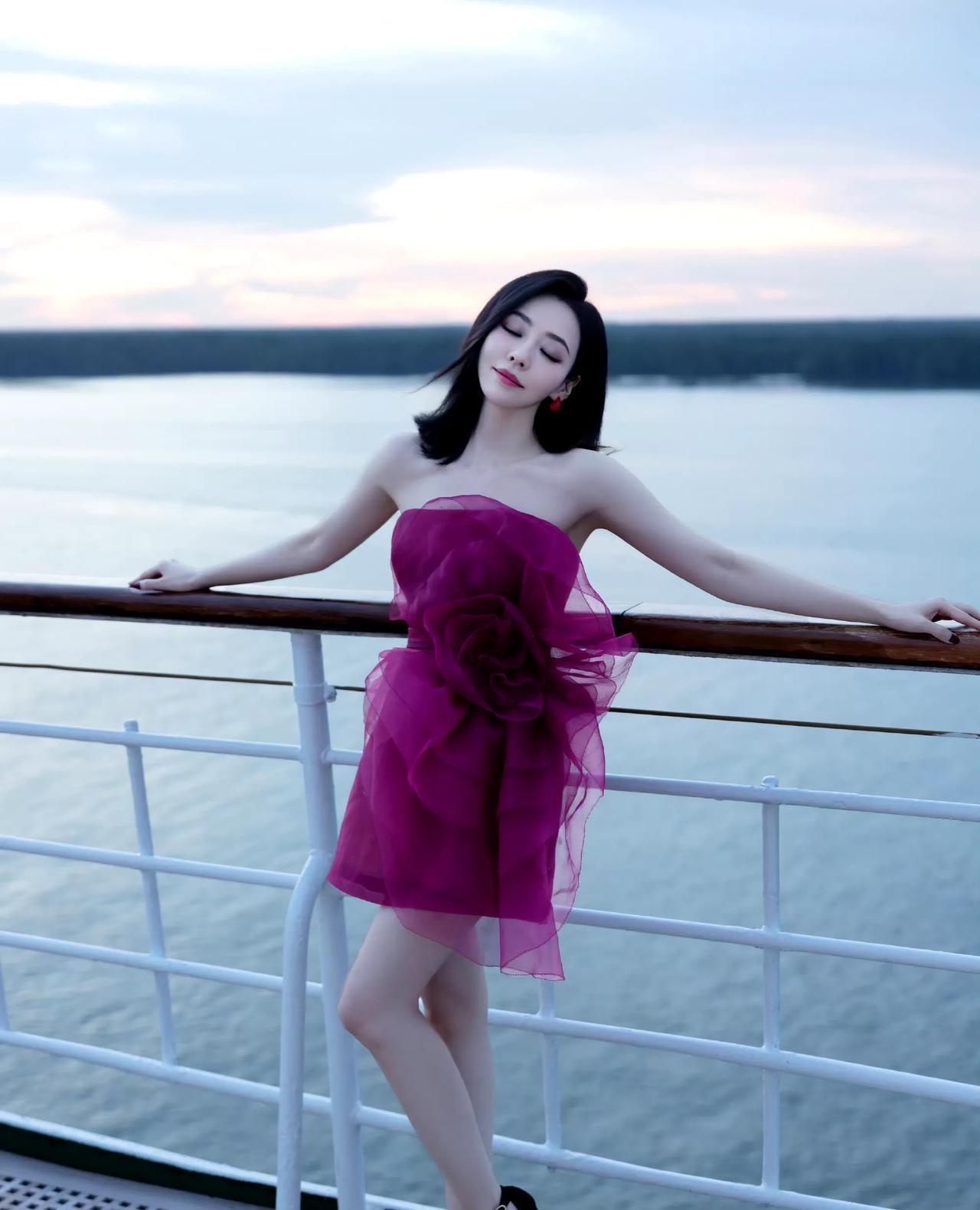 张靓颖清爽美丽