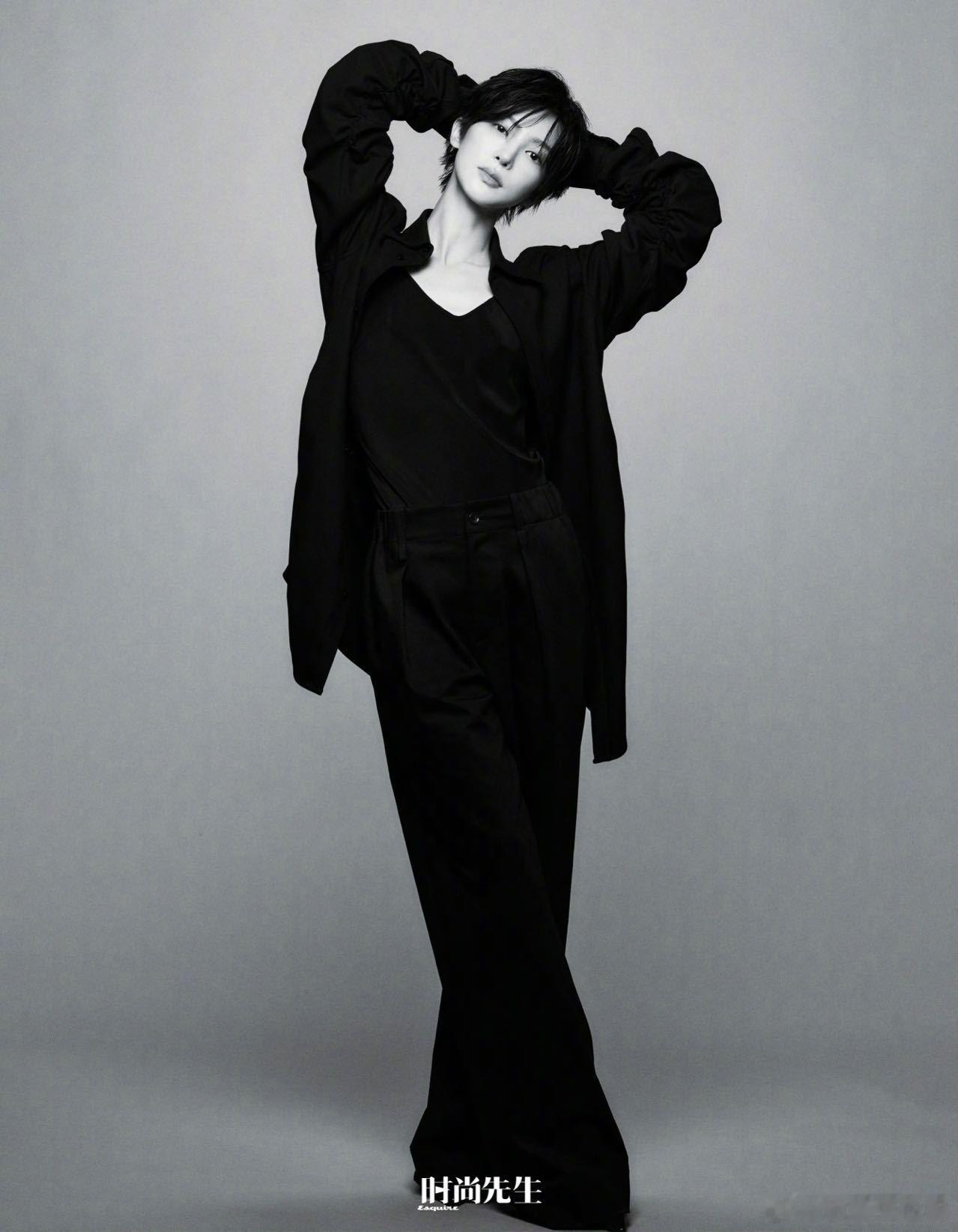 金晨的每次亮相都不会让我失望，这次的造型更是绝了！酷感十足的同时又不失美感，真是