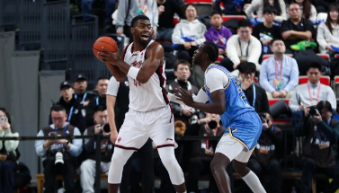 媒体人: 浙江末节除了外线不断扔三分, 确实没有太好的办法