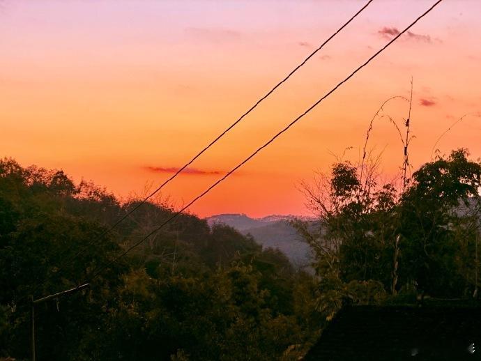 王星越晒风景问好王星越晒风景问好：人，你好吗？看到了生活中很多好看的风景啊