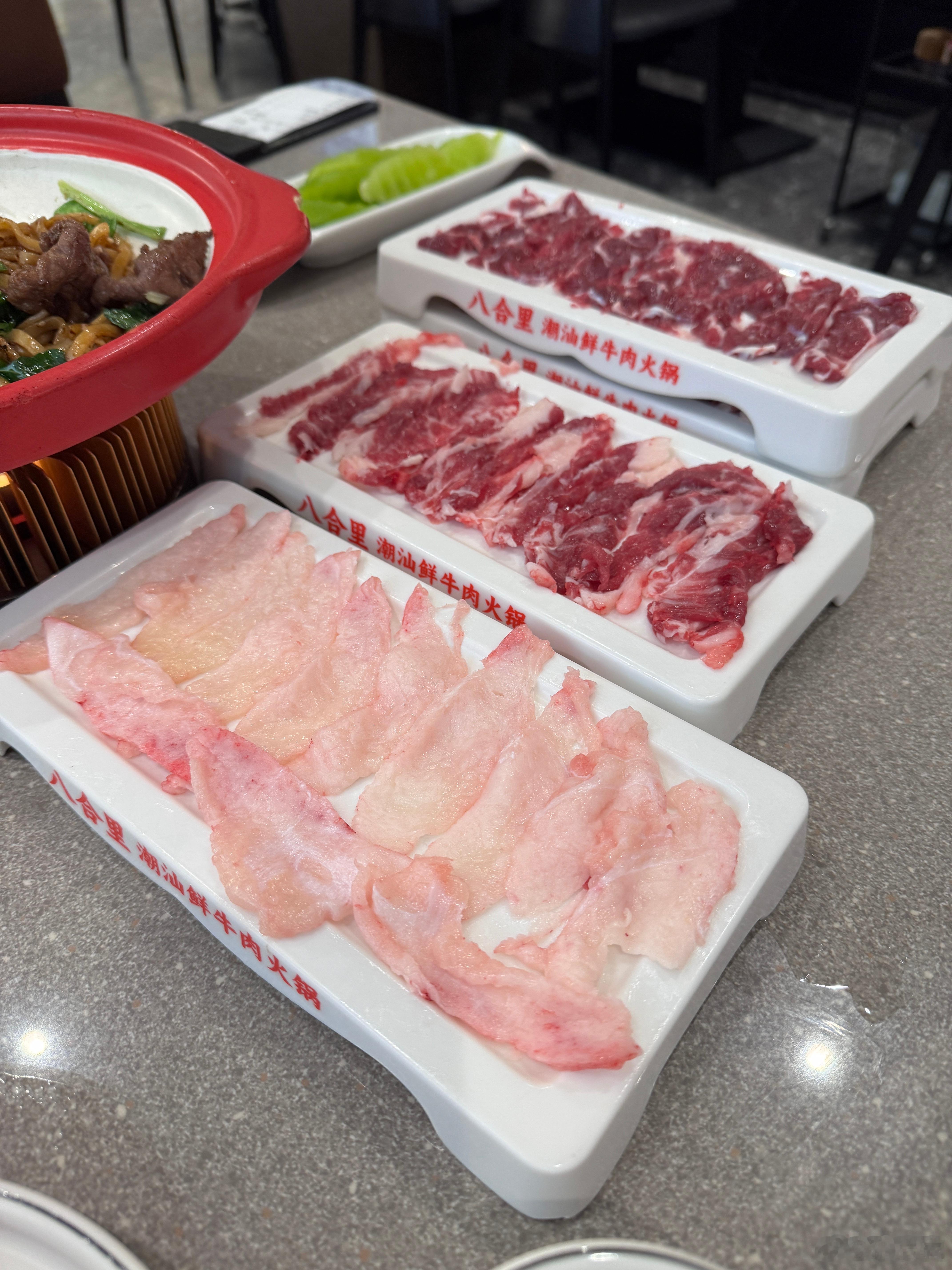 深圳实在太热了，没胃口，简单吃两盘牛肉吧。​​​