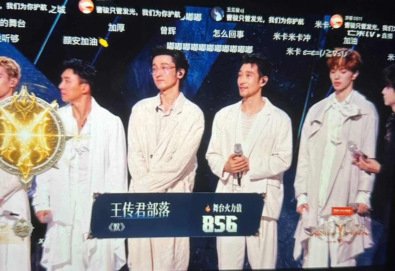熬夜追完了披荆斩棘三公下的竞演舞台，淘汰人选多少有点意料之外，细分析一下又在情理之中！此前有很多预测