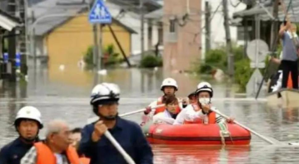 若日本“沉海”了，1.2亿日本人要全移居中国吗？联合国早有规定麻烦看官老爷们右